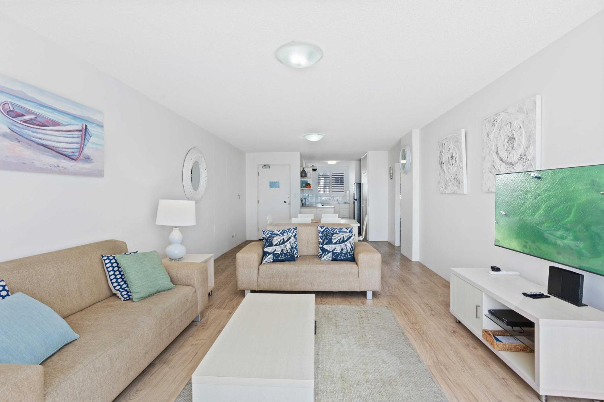 Goodwin Towers - Hosted By Burleigh Letting Gold Coast Exterior foto